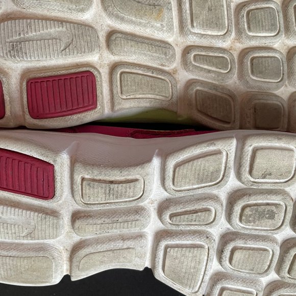 Nike Flex Experience Bright Pink Teen Shoes 7Y 40 Euro - Picture 9 of 11